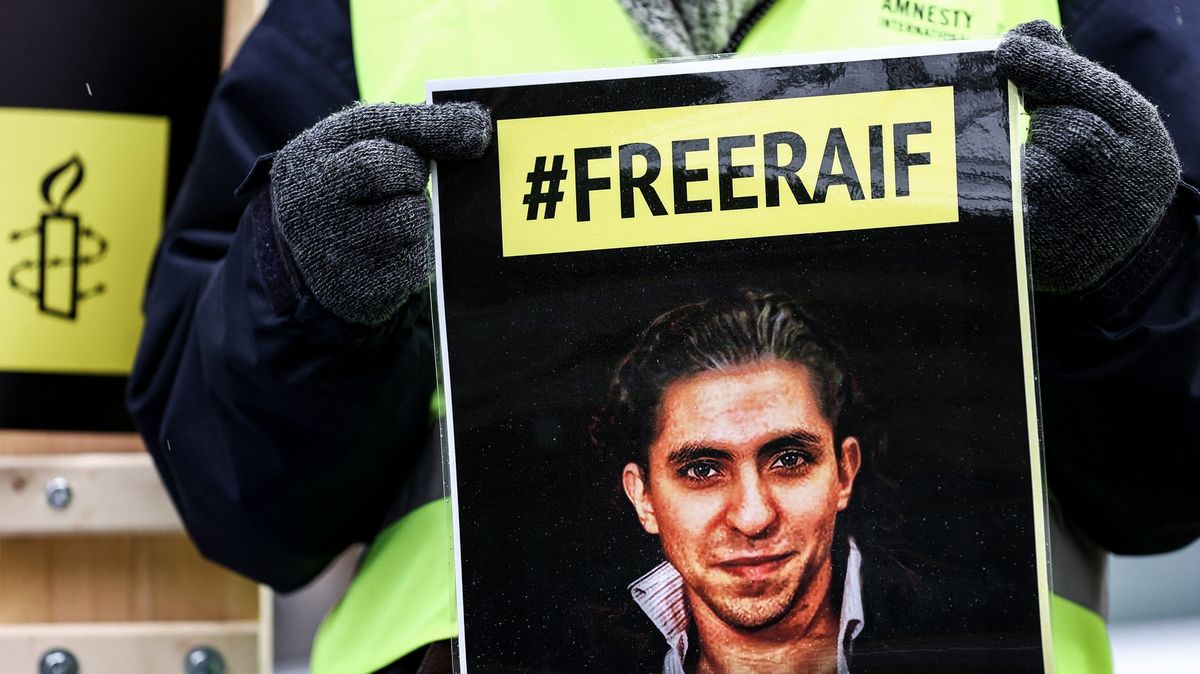 Rijád propustil po deseti letech blogera Badávího, nesmí ale opustit zemi